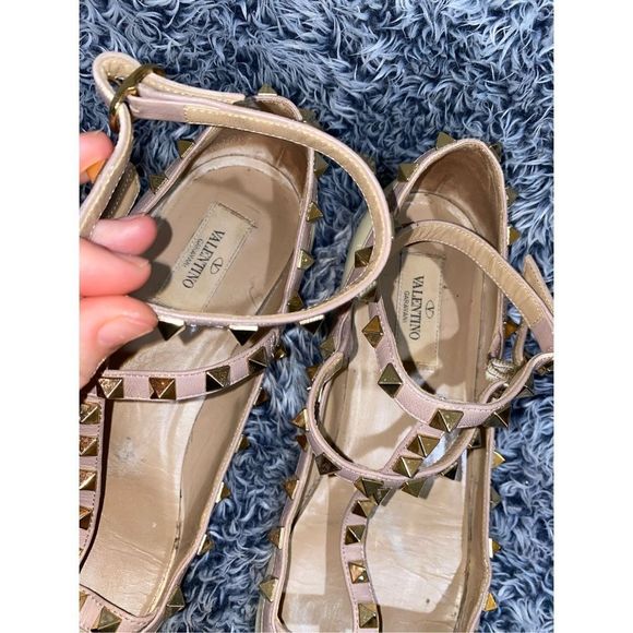 Valentinoโ'Rockstud' Point Toe Flat, US 7.5 / EU 38.5, Retails $995 - Picture 12 of 15